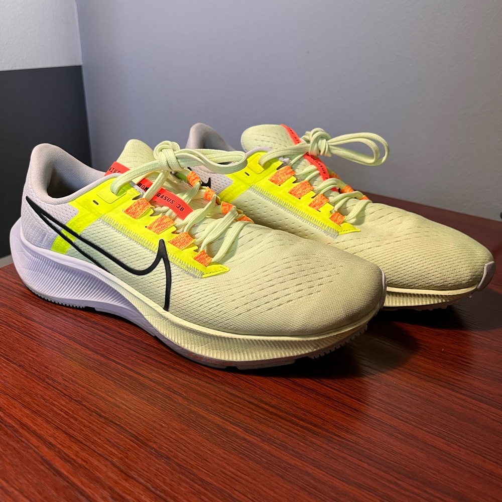 Pegasus 38 Running Shoe Men’s Size 8.5